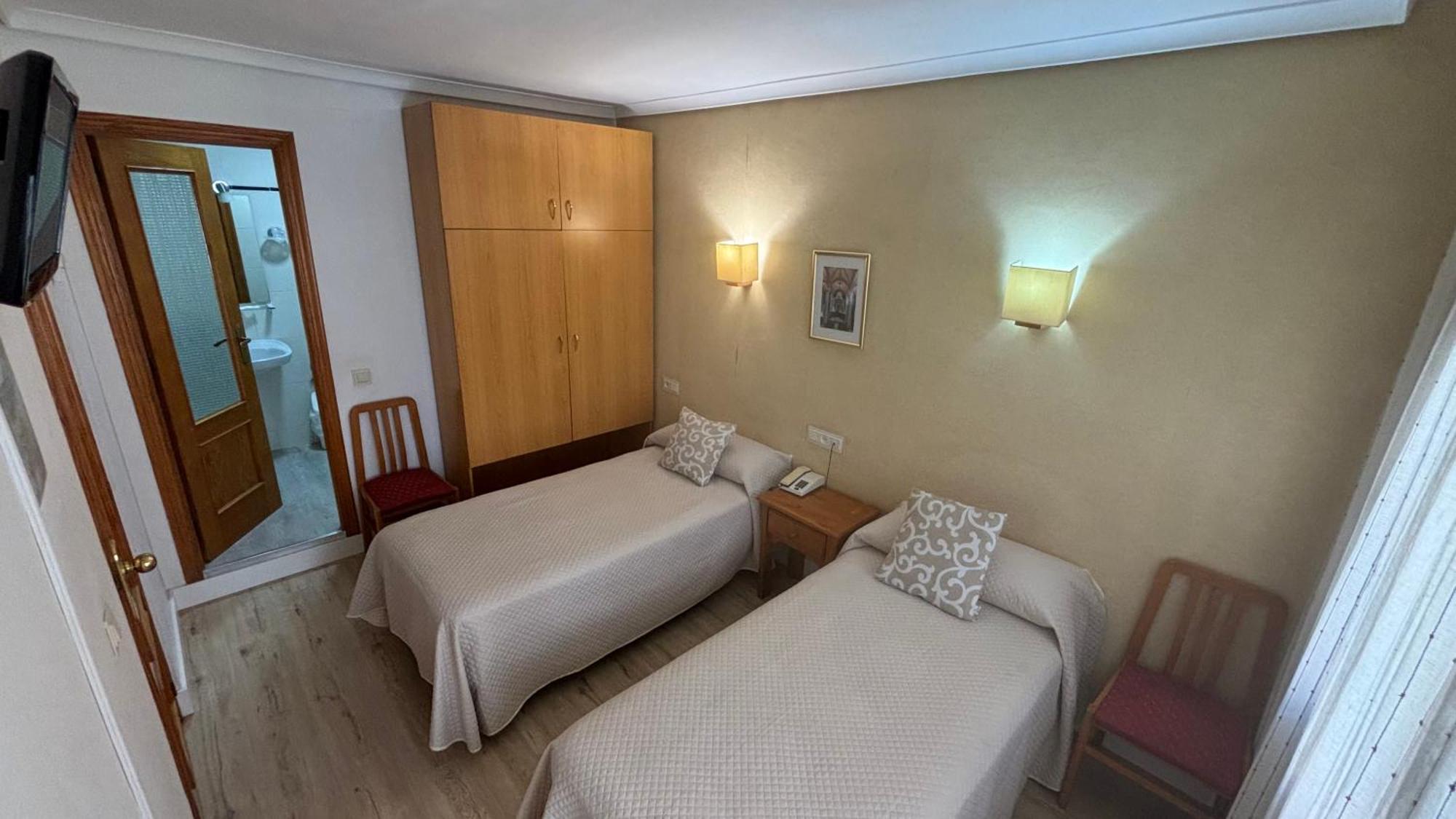 Hostal Atienzar Albacete Exteriér fotografie